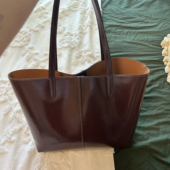 Coach Burgundy Leather Shoulder Bag - Picture 2 of 7